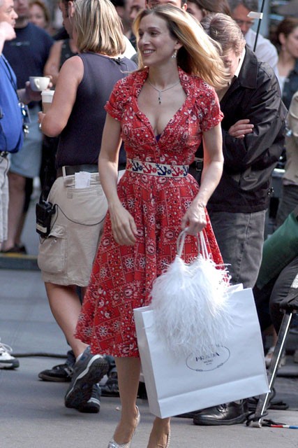 11116-00003c756-a929_orh640w427_Carrie-Bradshaw-29