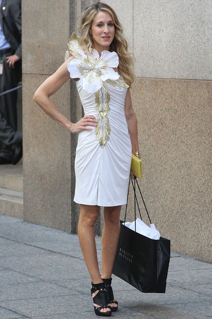 11116-00003c772-eea8_orh640w427_Carrie-Bradshaw-68